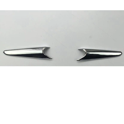 Suitable for 17 onksela front fog lamp eyebrow M3 eyebrow strip onksela low with front fog lamp center column trim strip electroplating Y (Lamp eyebrow) - electroplating