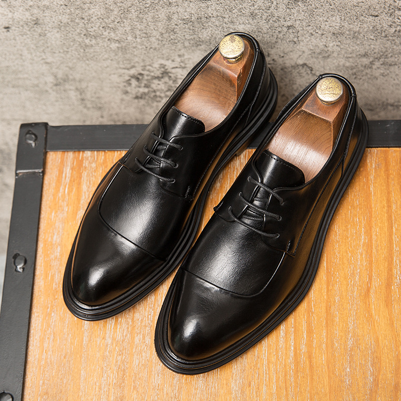 Zapatos transfronterizos de talla grande para hombres Zapatos de vestir de negocios para hombres de moda Zapatos de cuero de estilo británico de caballero coreano Zapatos de cuero de boda de novio image 7