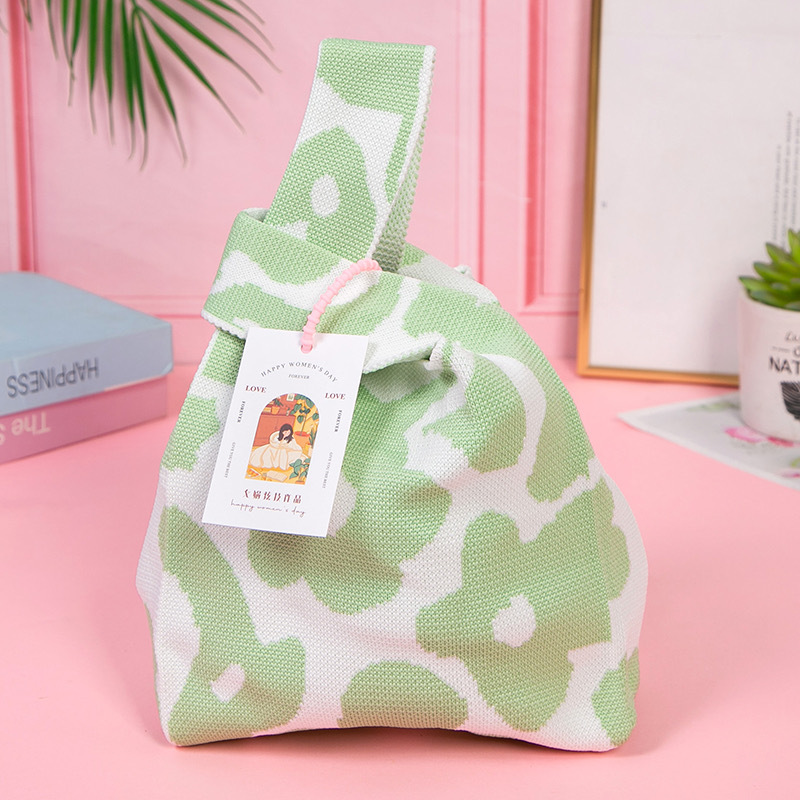 녹색 꽃 + 액세서리 없음