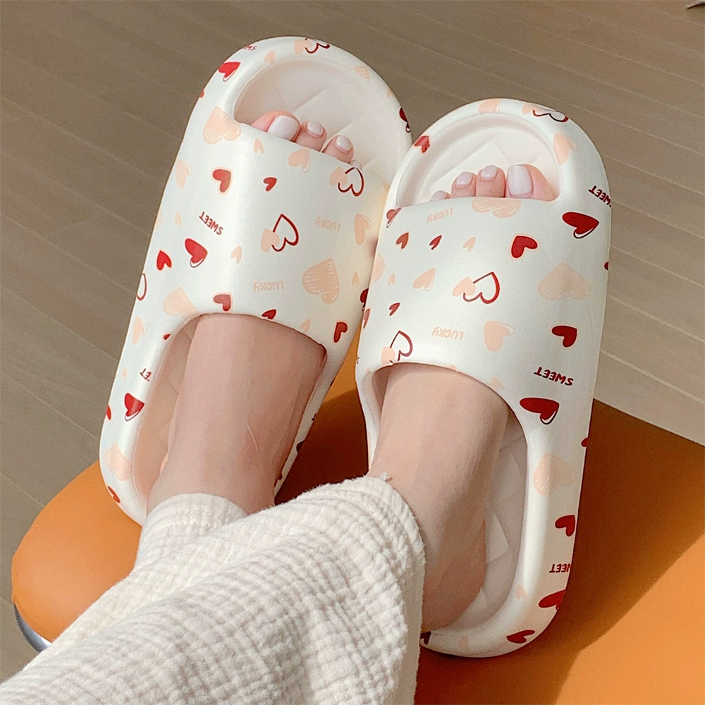 Домашние милые домашние сандалии и тапочки в форме сердца с мягкой подошвой для женщин, Летние удобные тапочки из ЭВА