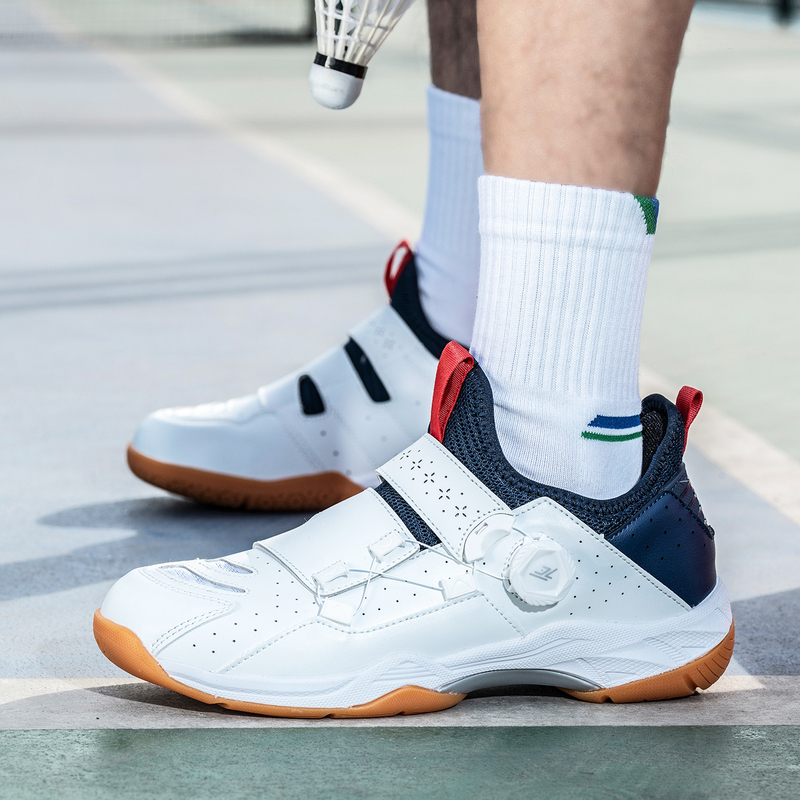 Off-Size Badminton Shoes for Men and Women, Carbon Plate Rotating Button Fourth Generation Table Tennis Shoes