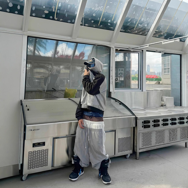 Jimo Grailz Project Three-Layer Stitching Contrasting Stripes Three-Waist Nylon Sports Loose Casual Pants