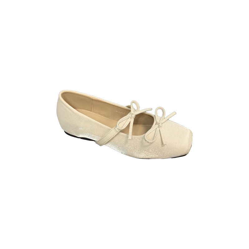 Ballet shoes with bow with hidden heel