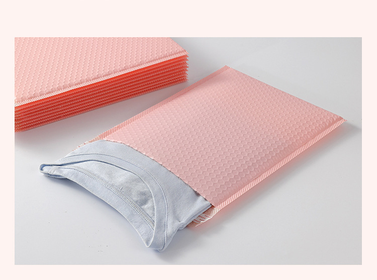 5g Weight PE Material Pink Thickened Matte Film Bubble Bag Waterproof Shockproof Packaging Bag