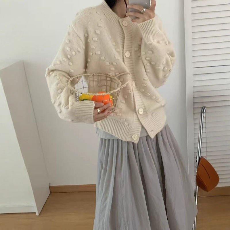 慵懒风纯色鼓包设计感高级感针织开衫女秋冬季宽松别致毛衣外套|undefined