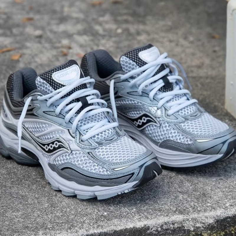 Putian Cross-Border Saucony Progrid Omni All-Purpose 9 Outdoor Running Shoes with Shock Absorption, Wear-Resistant, and Thick Soles Putian Cross-Border Saucony Progrid Omni All-Purpose 9 Outdoor Running Shoes with Shock Absorption, Wear-Resistant, and Thick Soles