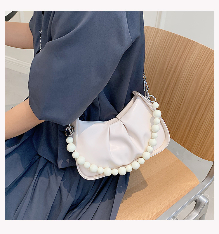 Wholesale Accessories Solid Color Pearl Chain Armpit Bag Nihaojewelry display picture 4