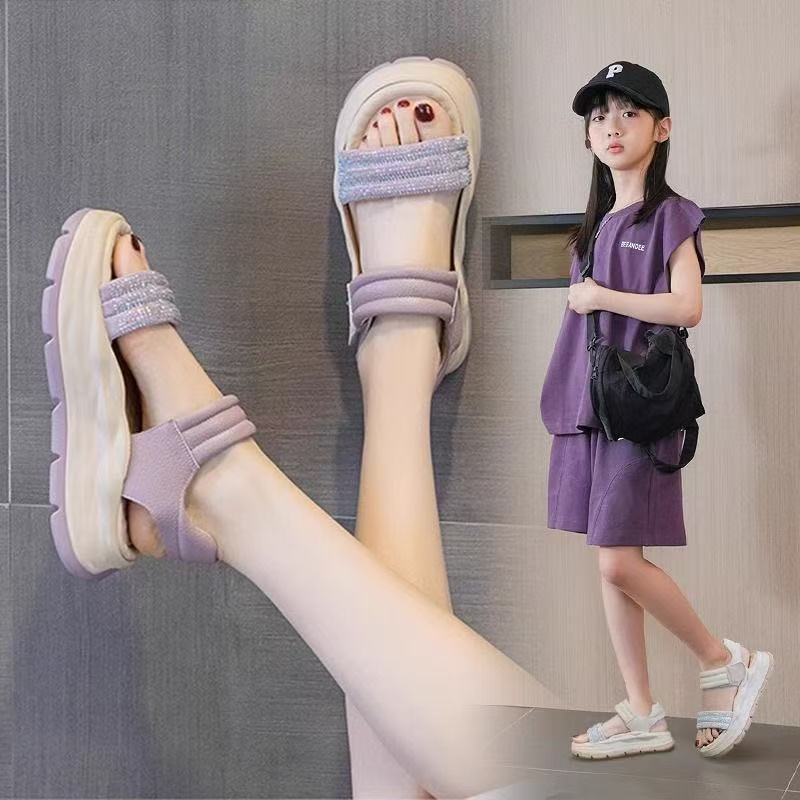 Sandalias de niñas 2026 primavera y otoño nuevos zapatos de princesa suave para niños pequeños zapatos de playa de moda zapatos casuales de diamante romanos image 4