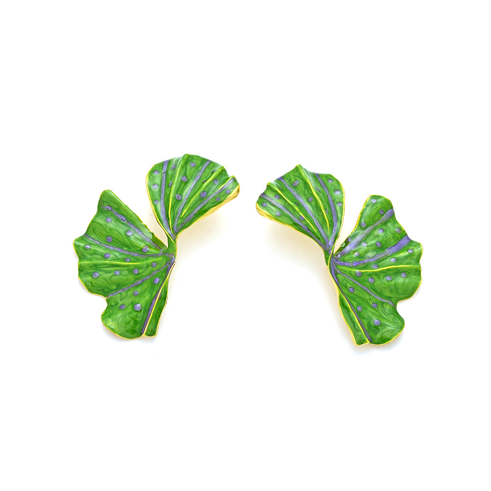 1 Pair Simple Style Leaf Enamel Zinc Alloy Earrings display picture 5
