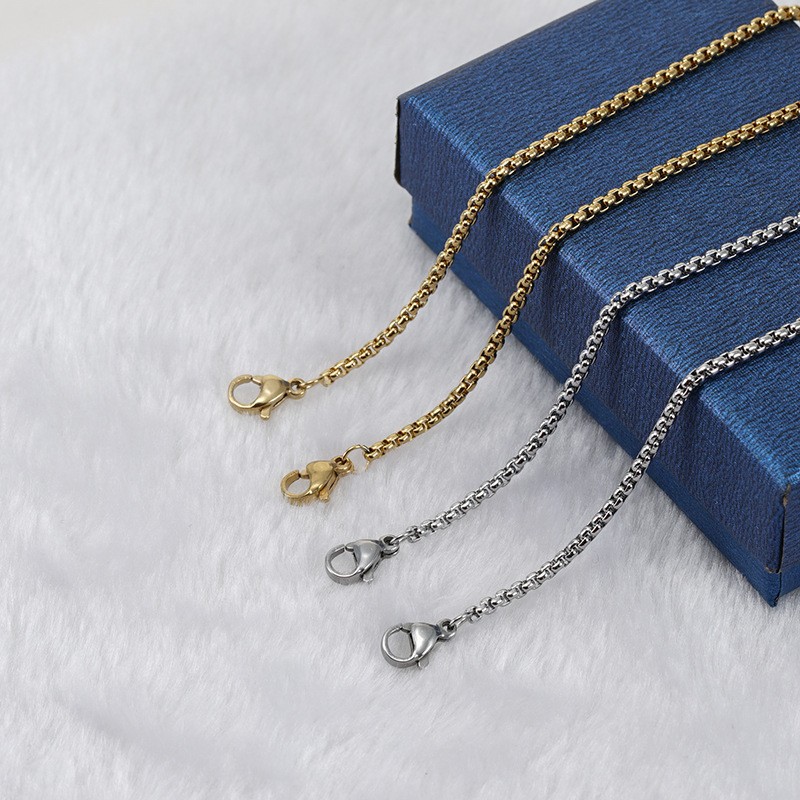 Collier homme perles carrées titane et acier inoxydable_voghion.com