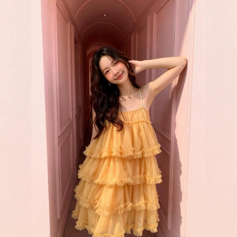 Ruoxin Sweet Vacation Style Ruffled Strap Dress for Women Summer 2026 Short Cake Dress Fairy Dress Super Fairy-Like Ruoxin Sweet Vacation Style Ruffled Strap Dress for Women Summer 2026 Short Cake Dress Fairy Dress Super Fairy-Like