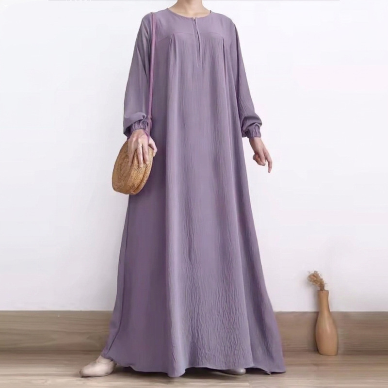 New in stock, loose-fitting round-neck front-zip long-sleeve dress in solid color