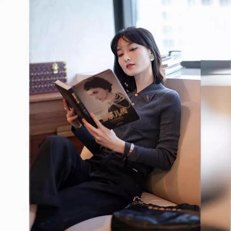 港米服饰/2025秋季灰色POLO领羊毛针织衫女2024秋冬修身内搭上衣|undefined