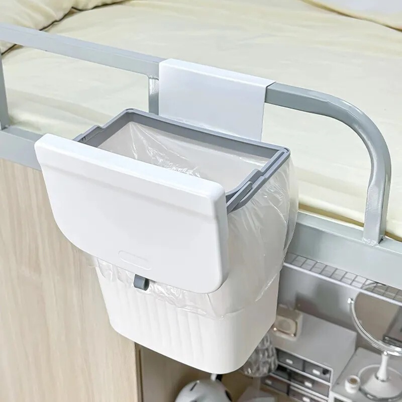 Mini Bed Trash Can for College Dormitory, Hanging with Lid, Small Trash Can for Upper Bunk, Bedside Hanging Basket
