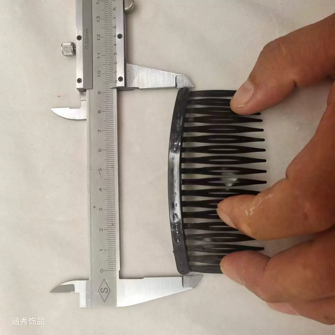 厂家批发十八齿平头发梳整理碎发压发刘海梳时尚简约塑料圆头插梳