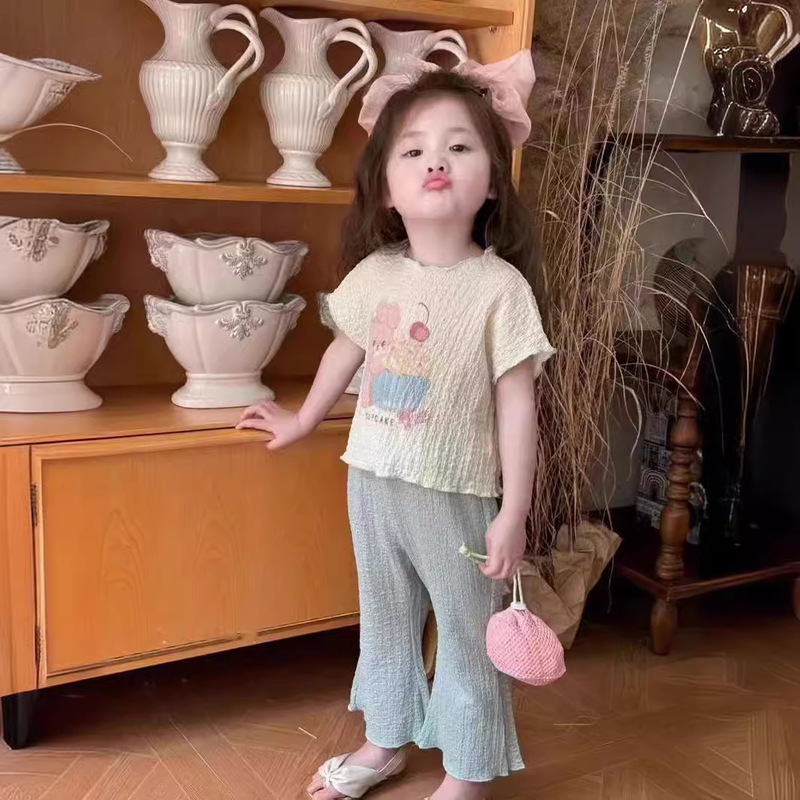 Girls' Outfit 2026 Summer New Style Bunny Print Short-Sleeve Soft Flared Pants Baby Two-Piece Set