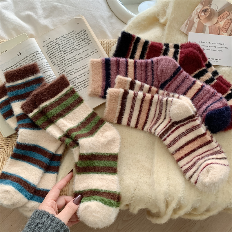 Spring and Summer Warm Plush Socks for Women, Vintage Striped Mink Fur Maternity Socks, Thick Mid-Calf Socks, Wholesale from Zhuji Spring and Summer Warm Plush Socks for Women, Vintage Striped Mink Fur Maternity Socks, Thick Mid-Calf Socks, Wholesale from Zhuji