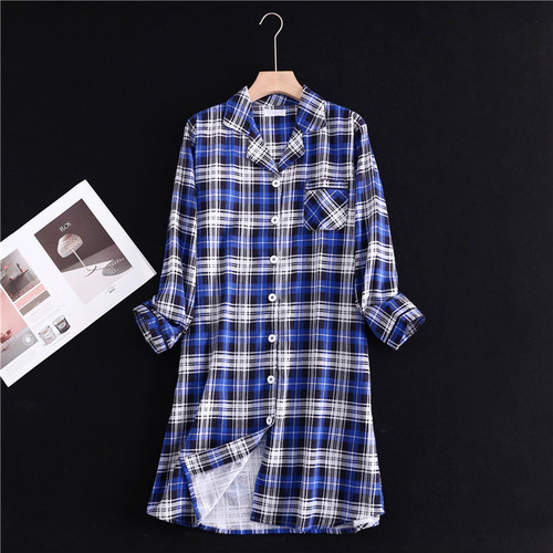 The Autumn and Winter Lady Cotton Fleece Velour Pilling Suit Lapel Button Long Dress Casual Home Sleep Dress Warm European and American Style