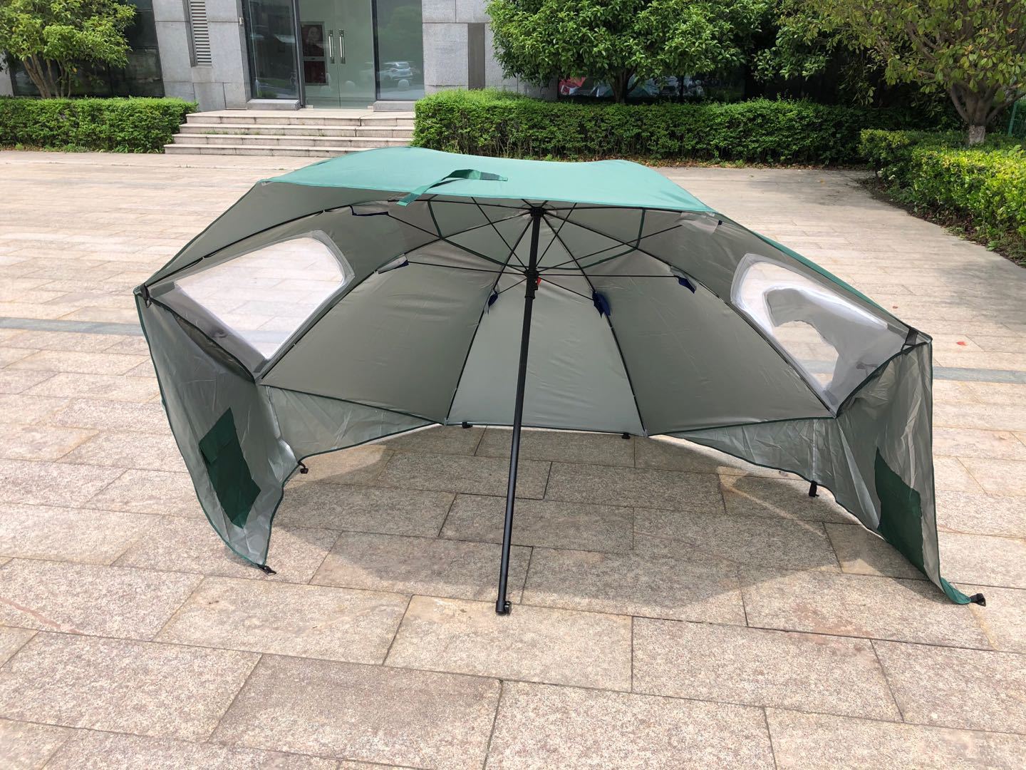 15785117612_1967754175