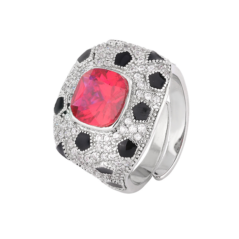 2024 nueva joyería Zhuang Shengsheng fondo de cobre chapado en oro simulación tesoro de color temperamento corindón anillo manchado mujer 8*8