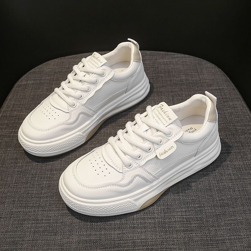 2025 primavera zapatos de mujer nuevos zapatos transpirables pequeños zapatos blancos de mujer versátiles zapatos de skate casuales deportivos de base gruesa estudiantes coreanos