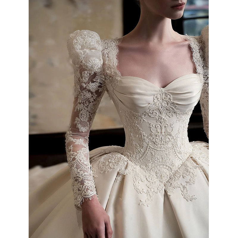 French Satin Wedding Dress 2025 New Bride Small Large Tail High-Quality Long-Sleeved Retro Main Yarn French Satin Wedding Dress 2025 New Bride Small Large Tail High-Quality Long-Sleeved Retro Main Yarn