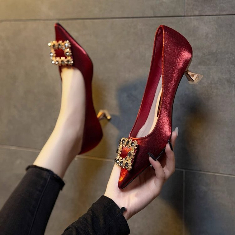 New High-Heeled Shoes, Stiletto Heels, Versatile and Comfortable Shoes for Women, Suitable for Both Wedding and Casual Wear, Burgundy Bride Wedding Shoes