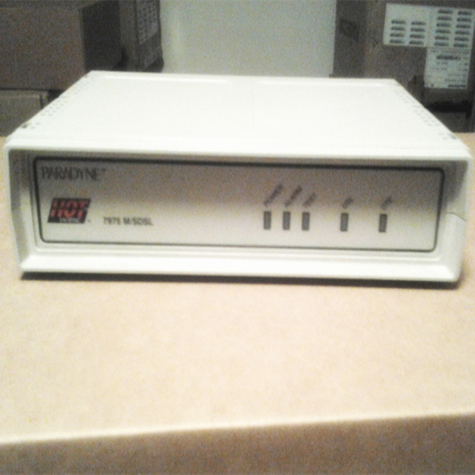 PARADYNE百灵达7975专线基带调制解调器