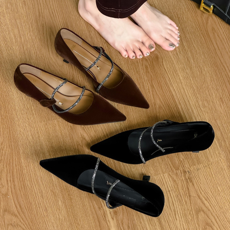 Black Suede Non-Tiring High Heels 2025 Autum New Versatile Professional Work Shoes Rhinestone Commuter Shoes Black Suede Non-Tiring High Heels 2025 Autum New Versatile Professional Work Shoes Rhinestone Commuter Shoes