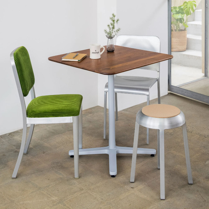 European-Style Minimalist Dining Room Aluminum Alloy Silver Spray-Painted Soft-Covered Navy Chair, Living Room Dining Chair, Café Leisure Chair