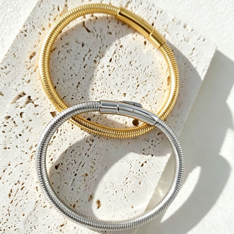 Cross-Border Minimalist Stainless Steel Elastic Snake Bone Chain Bracelet Round Snake Chain Titanium Steel Snap Bracelet Non-Fading for Men and Women