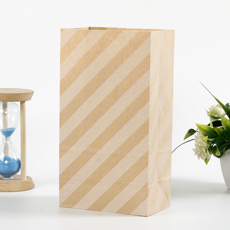 En stock Sarga de papel Kraft bolsa de papel de alimentos snack galleta embalaje bolsa de regalo caramelo nougat embalaje bolsa de papel