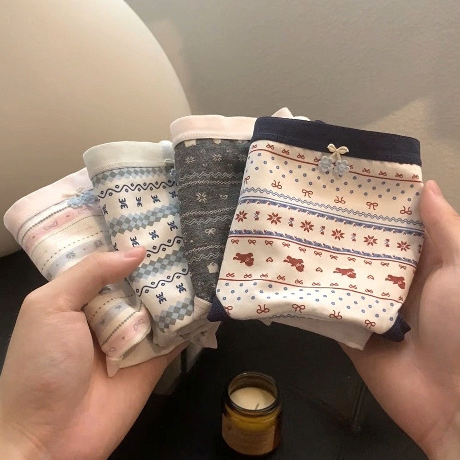 Girls' printed cotton panties with extended crotch, Korean-style printed mid-waist breathable Japanese-style seamless student pure cotton panties for women