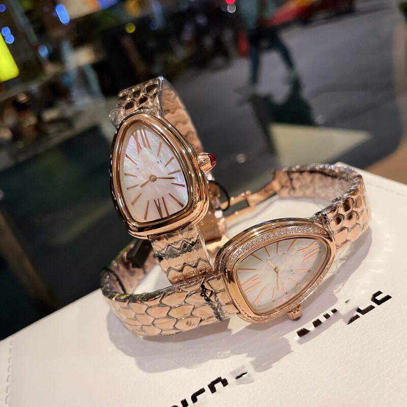 Baojia Snake Watch Women's Watch Classic Gold-plated Snake Shadow Watch Geli's Explosive Snake-shaped Steel Band Fritillary Face Women's Watch