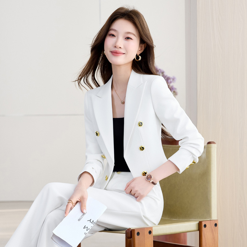 Women's Small-Sized Suit Set with a High-End Fashion Feel, Double-Breasted Blazer, 2026 White Short Jacket