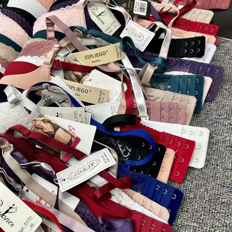 Mezcla lote pequeño pecho reunido puro deseo de la copa no vacío brassiere de estudiantes universitarios jóvenes