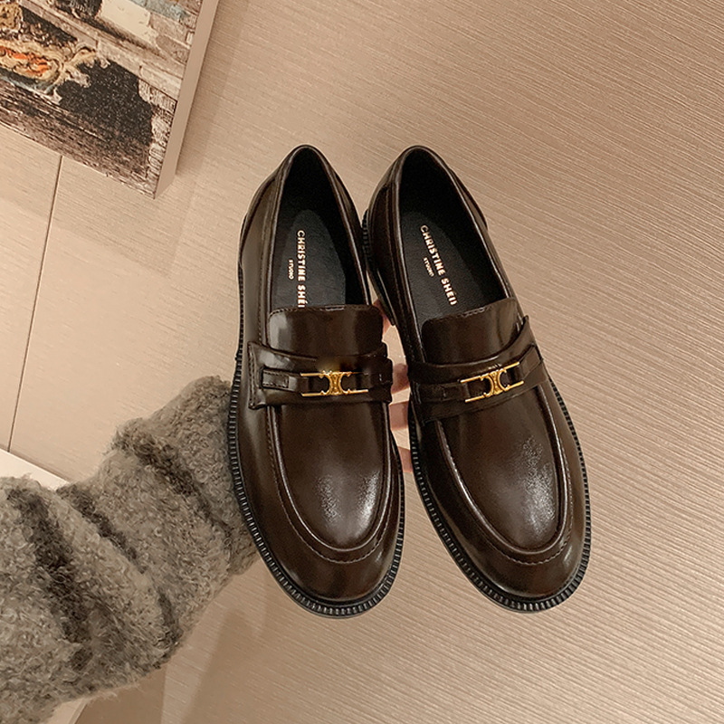 Su yinyin mismo estilo primavera nuevos mocasines arco de triunfo pequeña hebilla de oro slip-on perezosos pequeños zapatos de cuero para las mujeres