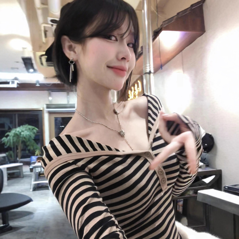 美式撞色条纹披肩半开领长袖t恤女秋季小众别致修身条纹打底上衣|undefined