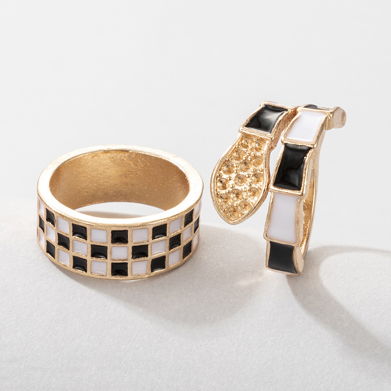 Wholesale Jewelry Simple Plaid Checkerboard Snake Shape 2-piece Ring Nihaojewelry display picture 4