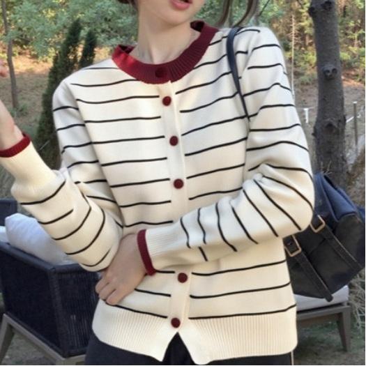 Korean Style Contrasting Stripesd Knitwear for Women 2025 Autumn Elegant Casual High-End Long-Sleeved Cardigan Soft and Versatile Jacket