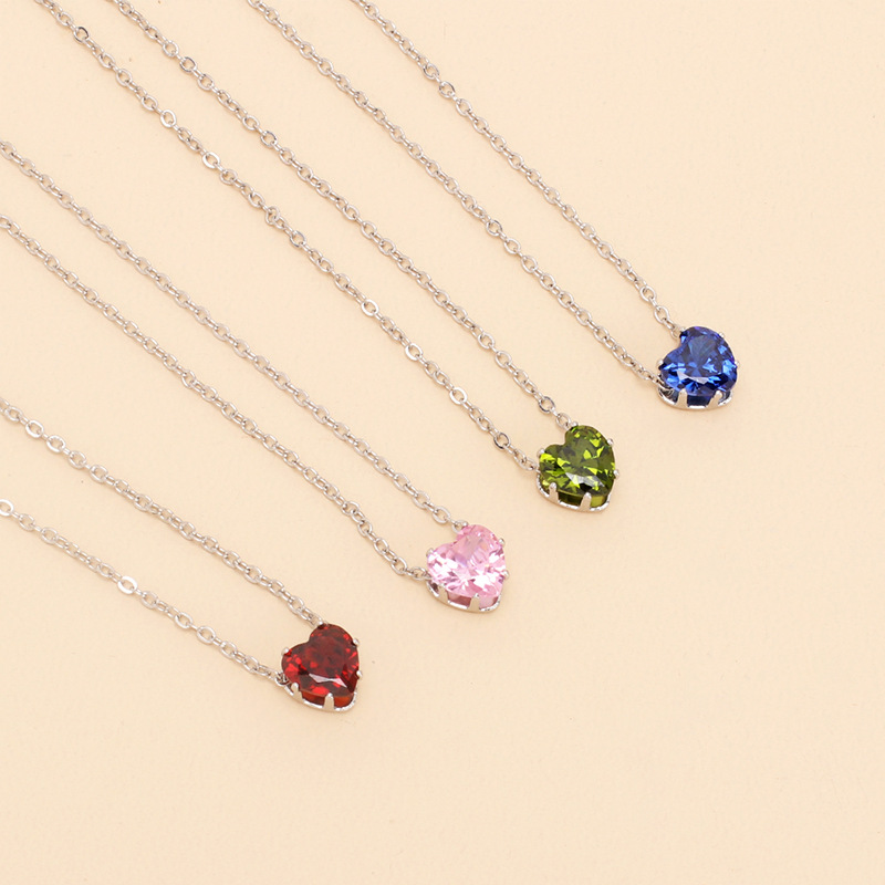 Wholesale Jewelry Heart-shaped Zircon Pendant Necklace Nihaojewelry display picture 5