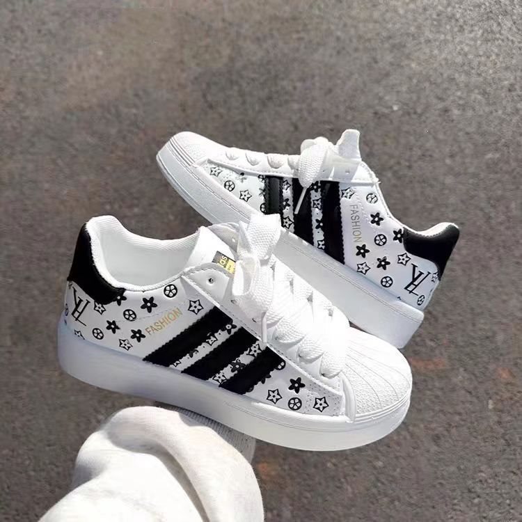 Niche Shell-Toe Skate Shoes, Trendy on Instagram, 2026 Spring and Autumn New Style, Versatile White Shoes for Couples, Casual Loafers Niche Shell-Toe Skate Shoes, Trendy on Instagram, 2026 Spring and Autumn New Style, Versatile White Shoes for Couples, Casual Loafers