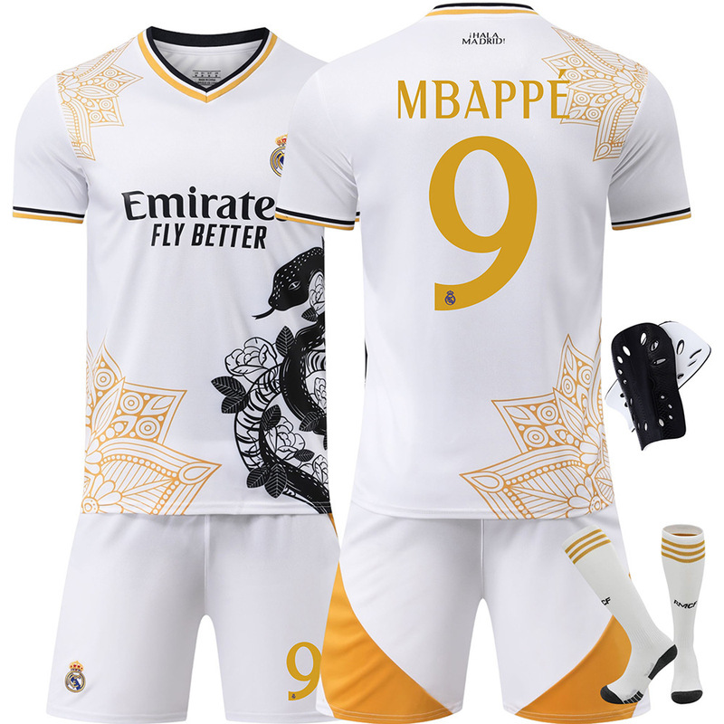 Football Training Uniform 2526 Real Madrid Jersey 7 Winny 9 Mbappe 11 Rodrigo C Ronaldo No. 7 No. 5 White Snake Special