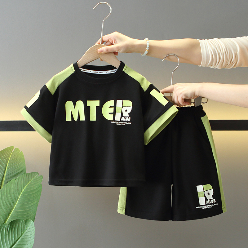 Traje de verano de manga corta para niños 8080, nuevo estilo 2026, ropa deportiva para niños, ropa de verano para niños pequeños, ropa a la moda