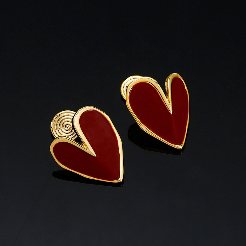 EH241 Red Love Earrings Women's One-piece Mosquito Incense Plate Ear Clip Without Ear Holes Light Luxury High-grade Heart-shaped Earrings