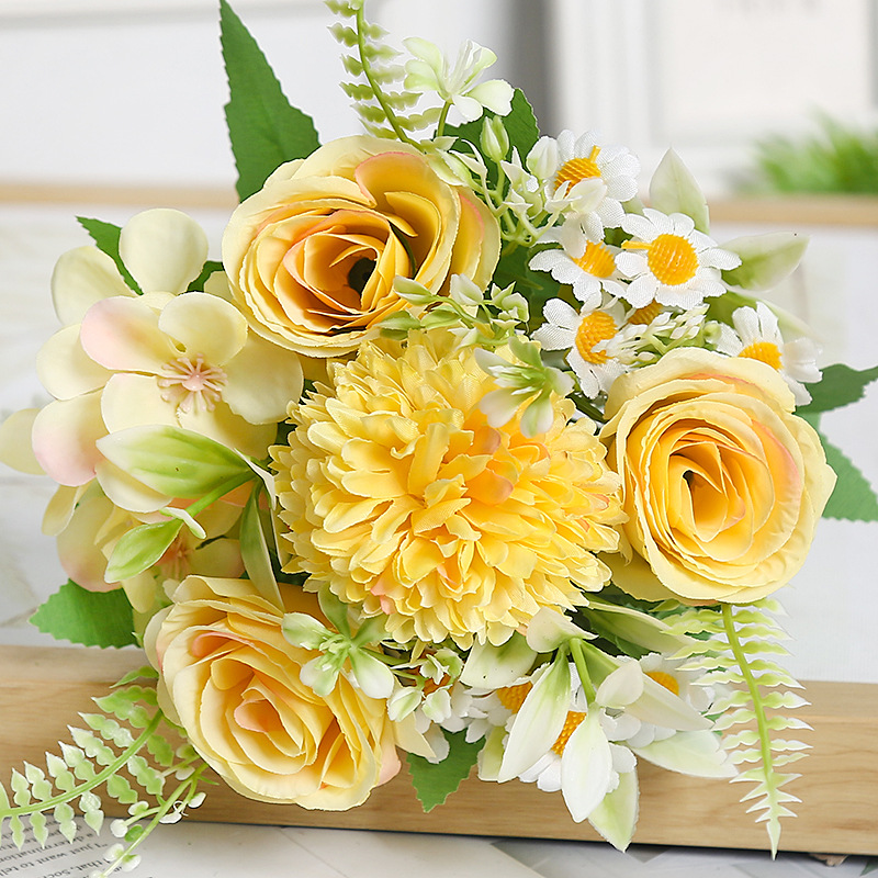 노란색 새해 향기 조합