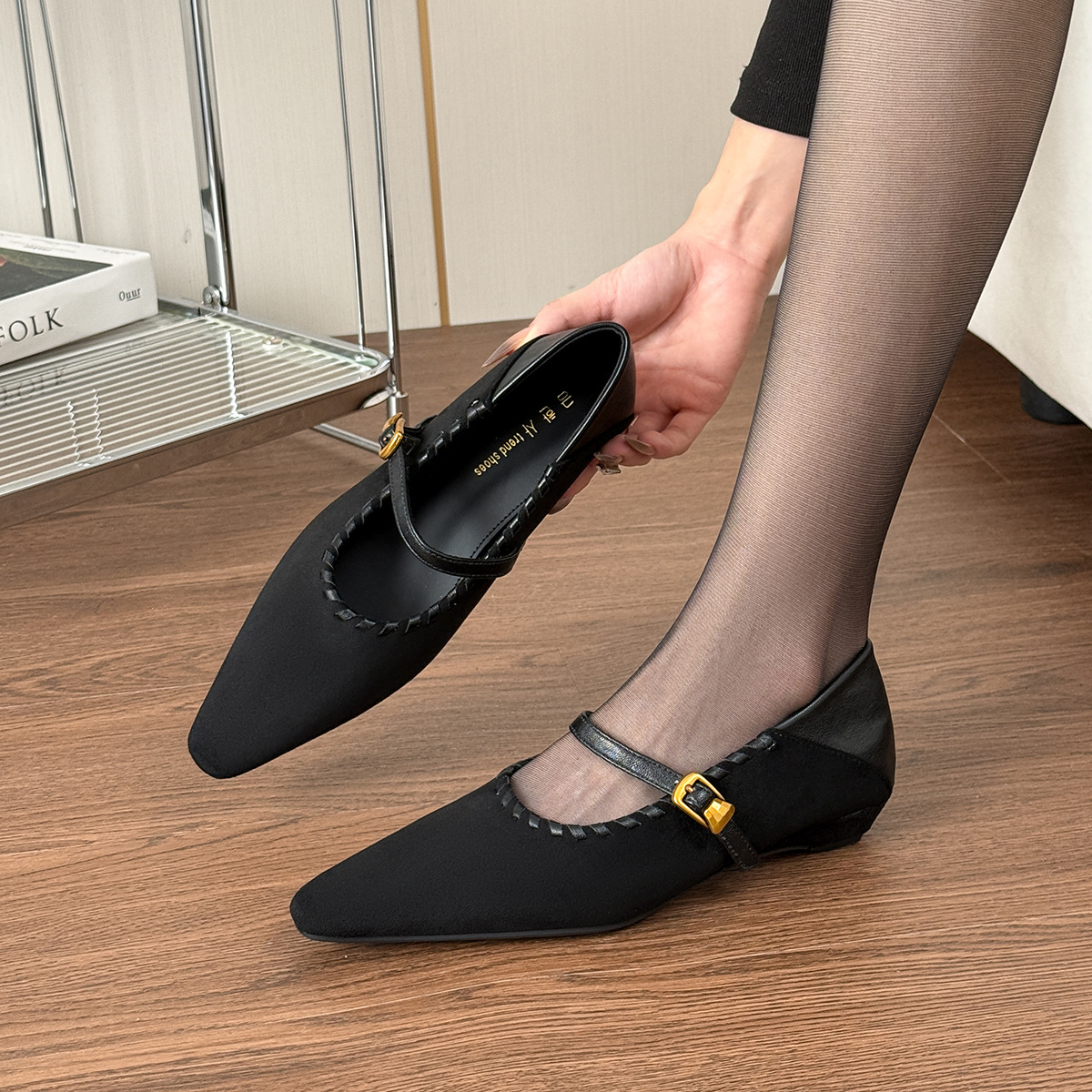 法式串线平底鞋单鞋女软底工鞋女黑色职业秋冬鞋子女百搭韩版加绒