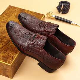 4008  压花工艺皮鞋男 擦色双色鞋面男鞋套脚    跨境品 极速发货