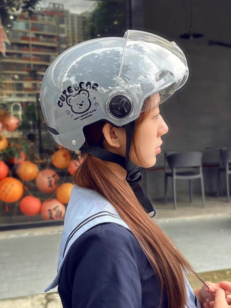 Newly certified electric bike helmet for men and women, motorcycle electric vehicle safety helmet, summer sun protection half helmet