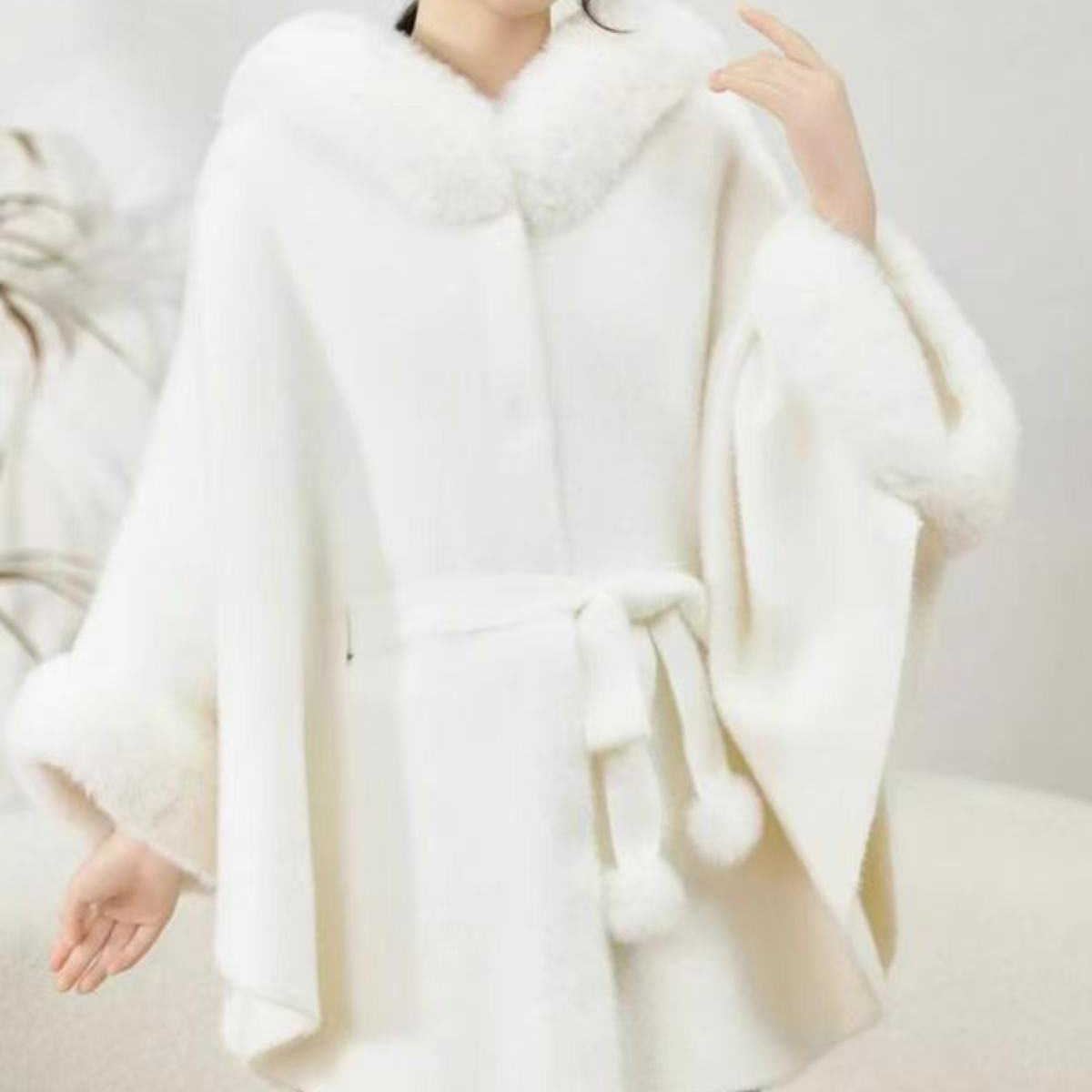 Invierno nuevo estilo de moda de manga de siete cuellos de lana abrigo de moda de moda de estilo de invierno cinturón abrigo de mujer